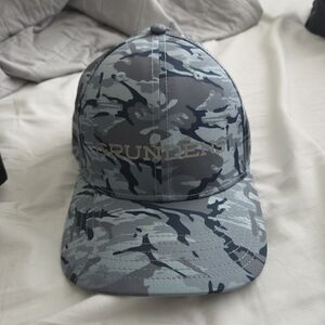 Grundens Camo Baseball Cap - Gray/Black Size S/M Flexfit Worn Once Too Big